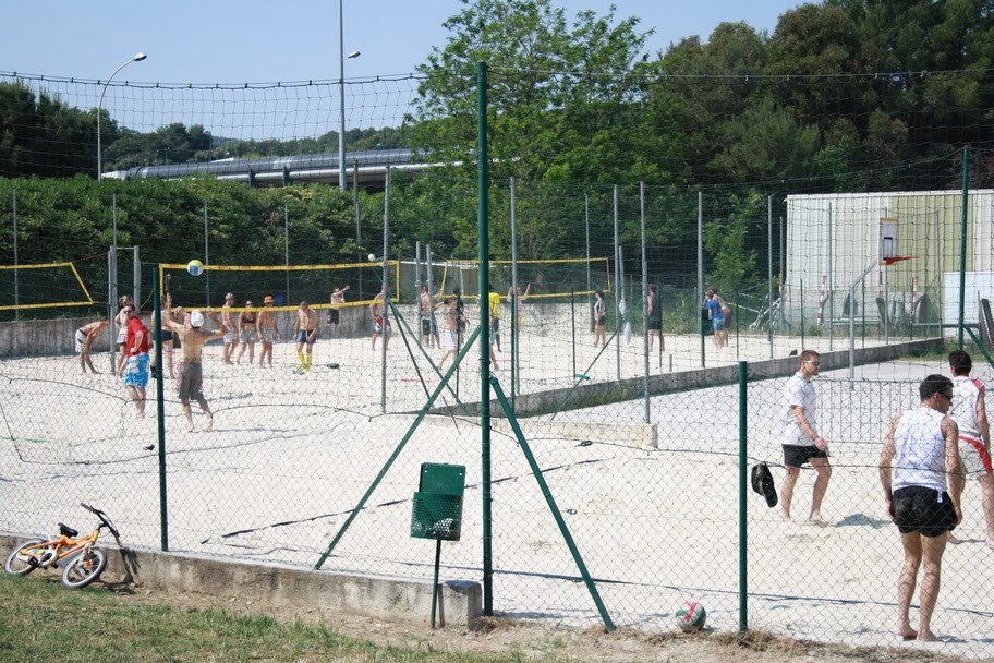 gal/saison 2010-2011/tournoi_beach_loisirs/IMG_2840.JPG